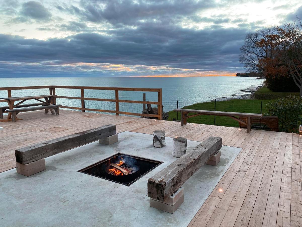 The Lakeside Prince Edward County Wellington Exteriör bild